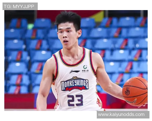 林葳上半场表现平平仅得2分但3次助攻展现传球潜力引人关注